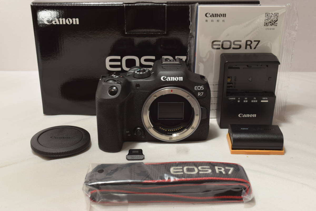 Canon EOS R7 ボディ