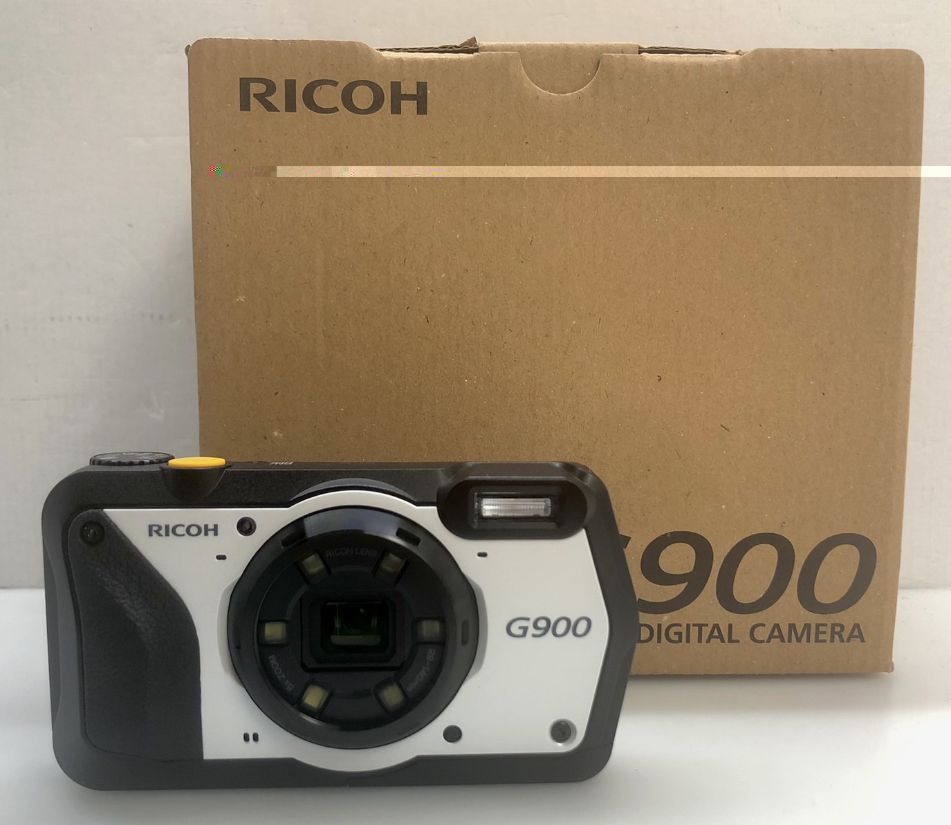 RICOH G900